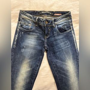 Zara Denim Rules By TRF. | Skinny.